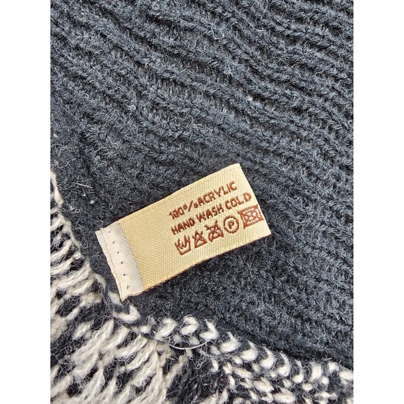 Francesca's Aztec Double Layer Knit Poncho Cape Sweater with Fringe One Size - Picture 5 of 6